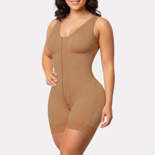 Faja 100% Colombiana Moldeadora y con buen ajuste en abdomen y espalda.