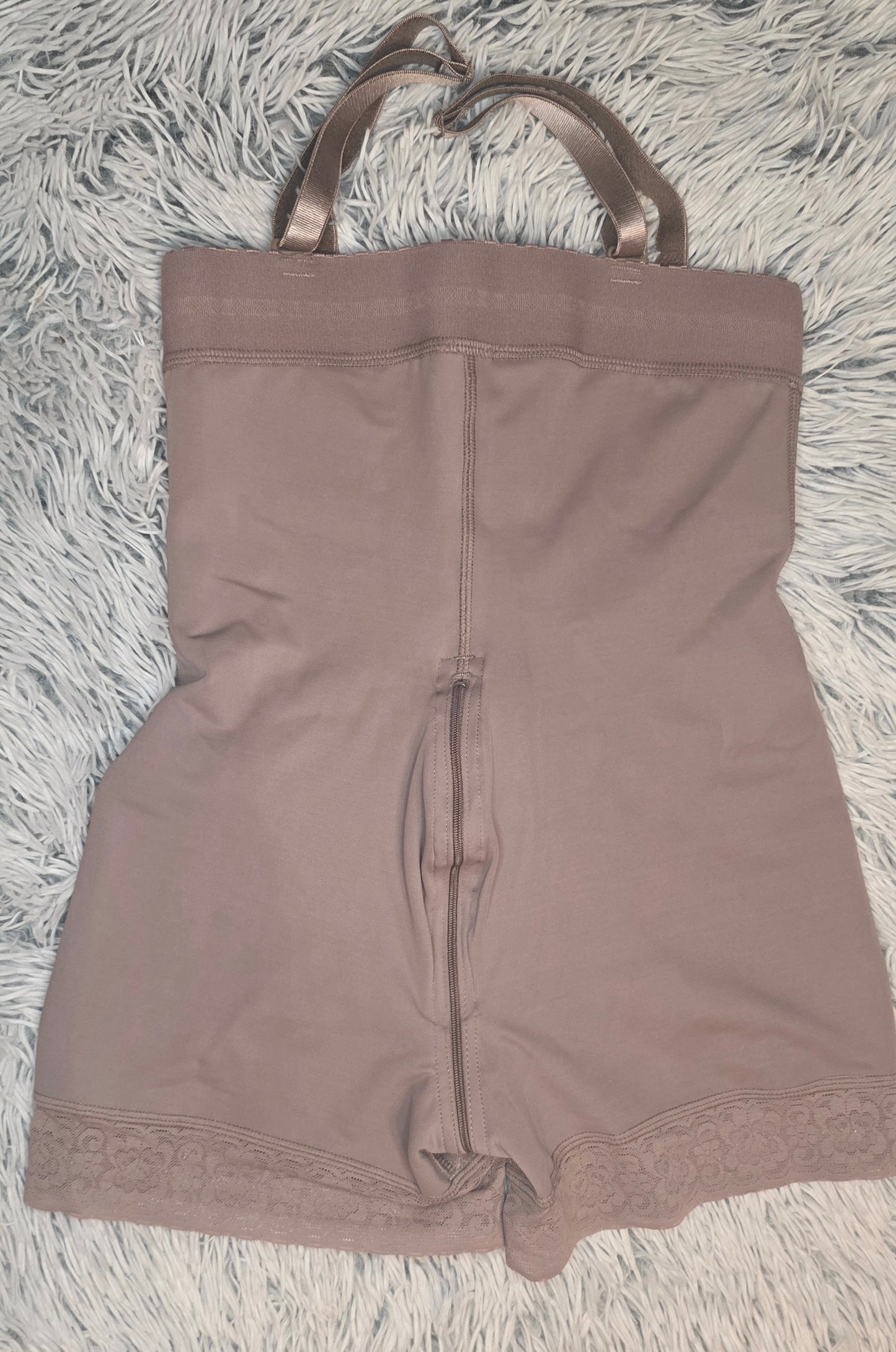 VALENCIA COCOA Shaperwear invisible en el área de los glúteos