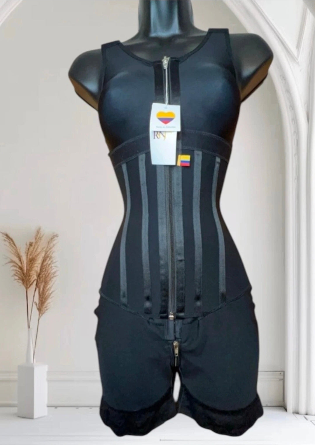 Faja Levantacola post-operatoria/Liposuccion,Reloj de Arena Renovada con brasier