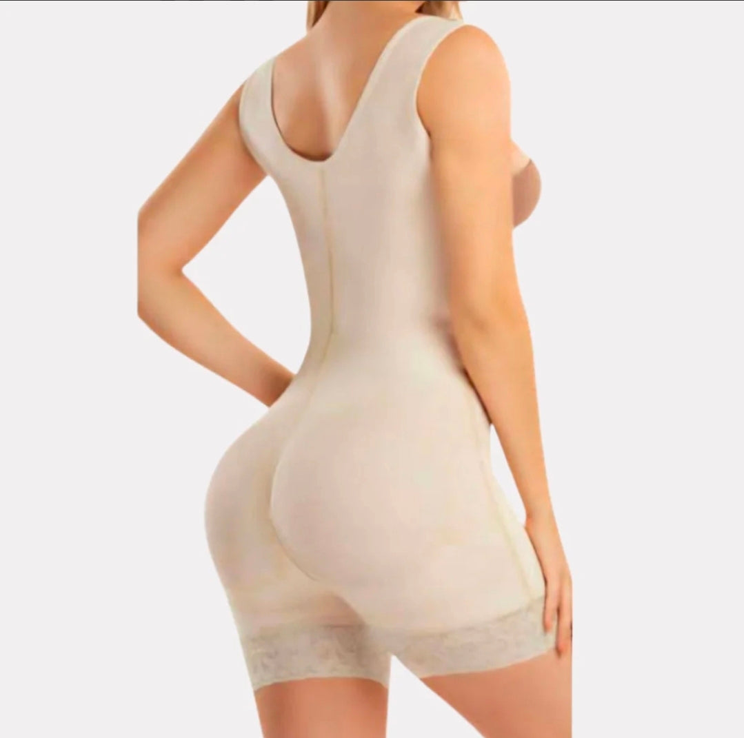 Faja 100% Colombiana sin Costura en área de los glúteos con Diseño Push-Up, Apertura Intima(Alta Compresión).