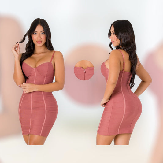 Vestido Mini Escote Corazón ❤️